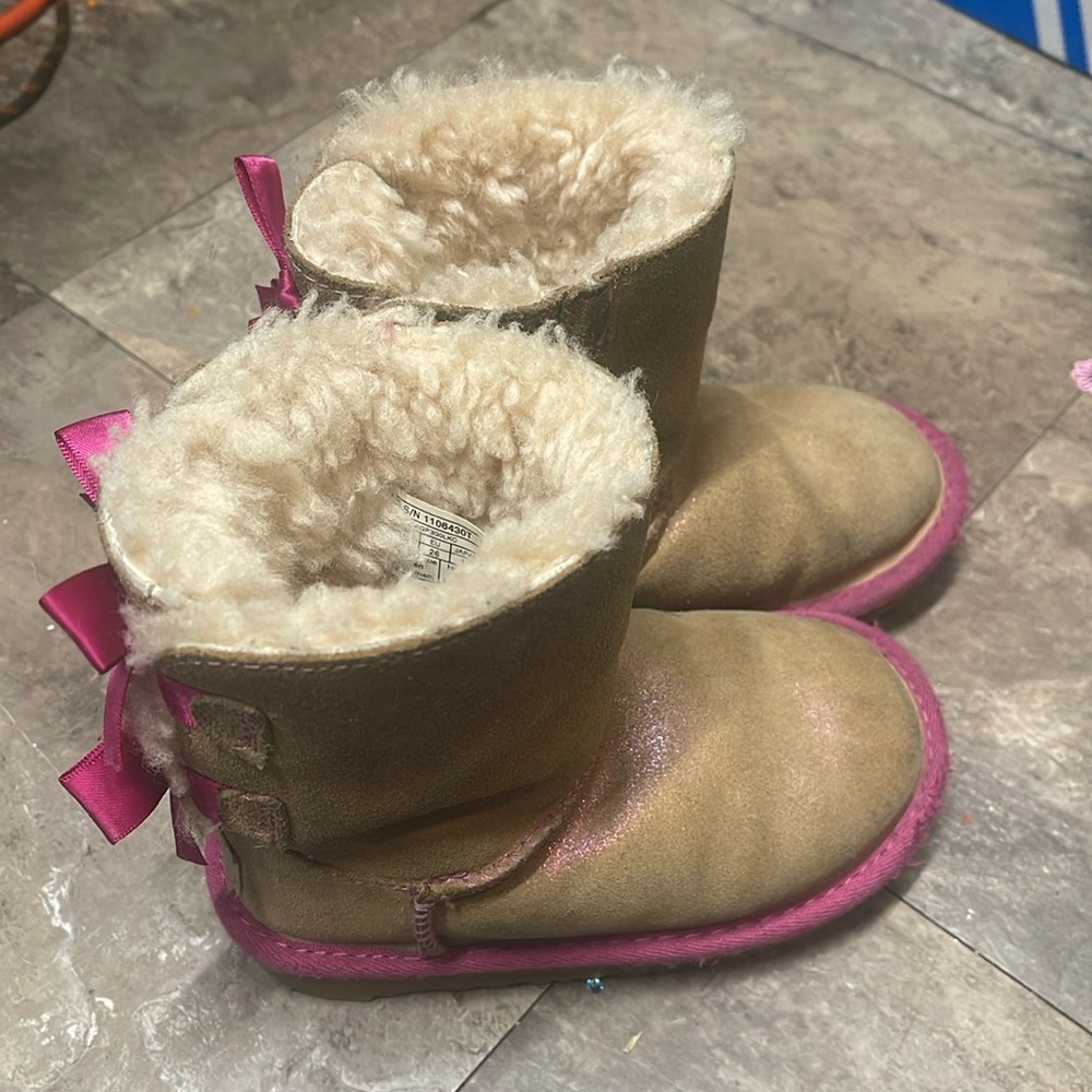 Bailey bow toddler UGGs